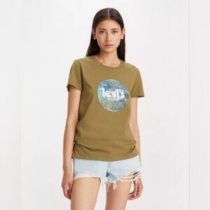 Levi's Green The Perfect Tee with Nature Logo